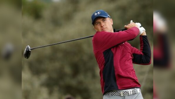 British Open 2017: Jordan Spieth displays stellar iron play to grab lead after stormy second round