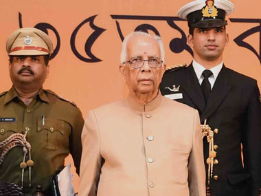 Nitish Kumar resigns as Bihar CM; BJP to meet at 7 pm to discuss support for new govt Nitish Kumar resigns as Bihar CM; BJP to meet at 7 pm to discuss support for new govt