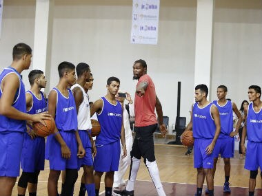 Kevin Durant hopes Kyrie Irving finds happiness, picks Gordon Hayward to Celtics as biggest trade