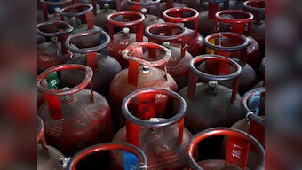 Price of LPG raised by Rs 2.71, non-subsidised cooking to cost Rs 55 higher; fall in rupee primary factor in hike