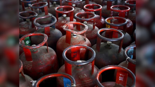 Price of LPG raised by Rs 2.71, non-subsidised cooking to cost Rs 55 higher; fall in rupee primary factor in hike