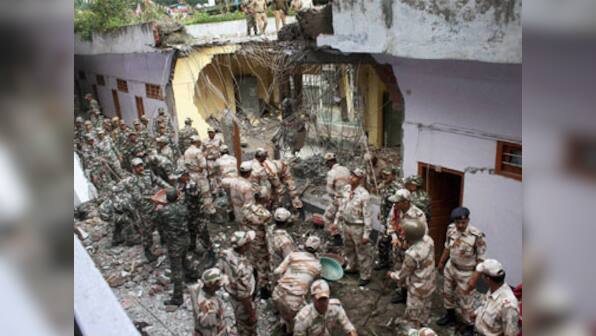 Landslide in Himachal Pradesh blocks Shimla-Kalka National Highway, hundreds of vehicles stranded