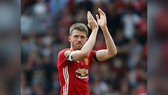 Premier League: Manchester United midfielder Michael Carrick confirms retirement at end of season