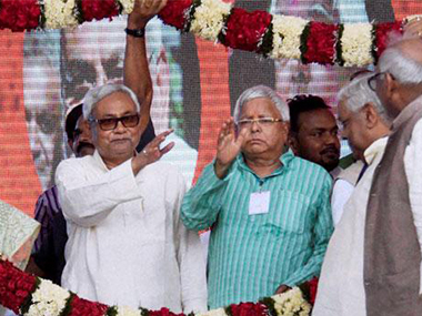 Nitish Kumar resigns as Bihar chief minister: BJP backs JD(U) chief, hopes slim for Lalu's RJD Nitish Kumar resigns as Bihar chief minister: BJP backs JD(U) chief, hopes slim for Lalu's RJD