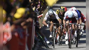 Tour de France 2017: Peter Sagan booted out for elbowing Mark Cavendish during Stage 4