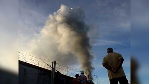 Philippines violence: Hundreds dead as militants cling to buildings in Islamic State-held Marawi