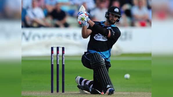 NatWest T20 Blast: Worcestershire's Ross Whiteley hits 6 sixes in an over against Yorkshire
