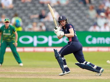 ICC Women's World Cup 2017: Sarah Taylor, Anya Shrubsole help England edge past Proteas to reach final ICC Women's World Cup 2017: Sarah Taylor, Anya Shrubsole help England edge past Proteas to reach final