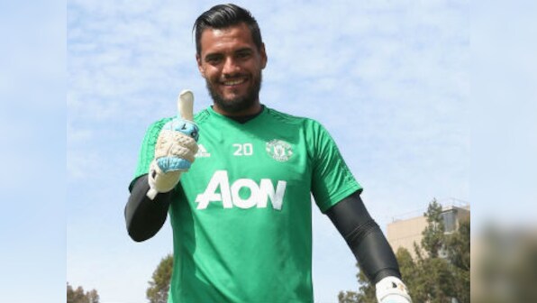 Premier League: Manchester United goalkeeper Sergio Romero signs contract extension until 2021