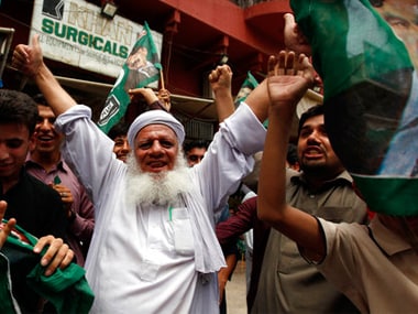 Panama Papers verdict: Pakistan opposition parties hail countrys army after SC disqualifies PM Nawaz Sharif