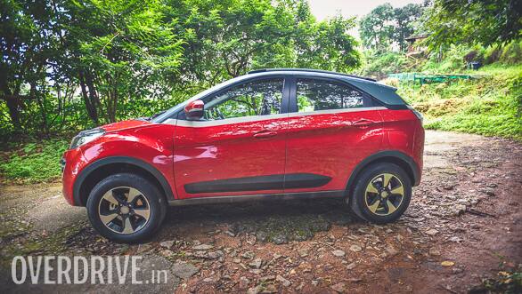 Tata-Nexon-Petrol-20 2