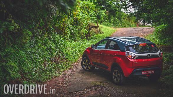 Tata-Nexon-Petrol-98 18