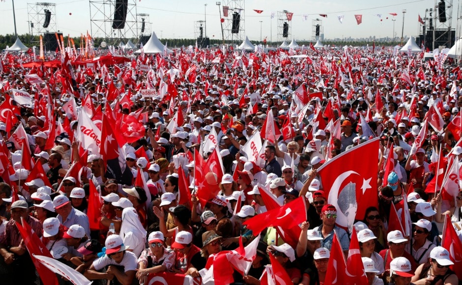 On Sunday, thousands of supporters marched into Istanbul in the final leg of the 25-day march against the government of President Recep Tayyip Erdogan. AP On Sunday, thousands of supporters marched into Istanbul in the final leg of the 25-day march against the government of President Recep Tayyip Erdogan. AP