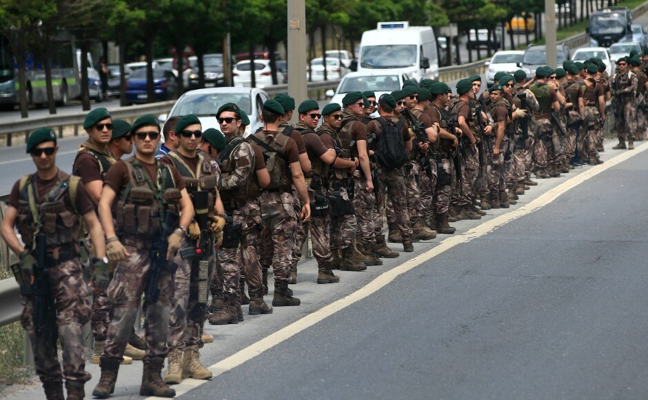 Turkish Army officers lined the highway as the march continued. Previously, Kilicdaroglu had announced that he would walk the final three kilometres alone.AP Turkish Army officers lined the highway as the march continued. Previously, Kilicdaroglu had announced that he would walk the final three kilometres alone.AP