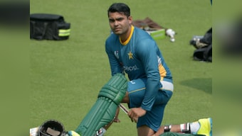 Kamran Akmal says younger brother Umar should learn from conduct of MS Dhoni and Sachin Tendulkar