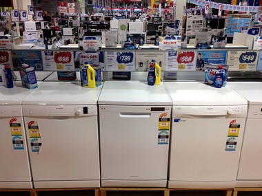 Changing dynamics of online shopping: For consumer goods industry, omni channel presence is the way forward Changing dynamics of online shopping: For consumer goods industry, omni channel presence is the way forward