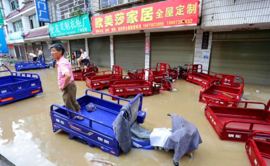 The ministry and China National Commission for Disaster Reduction have sent teams and materials to assist disaster-hit areas in Zhejiang, Jiangxi, Hunan and Guizhou. AP The ministry and China National Commission for Disaster Reduction have sent teams and materials to assist disaster-hit areas in Zhejiang, Jiangxi, Hunan and Guizhou. AP