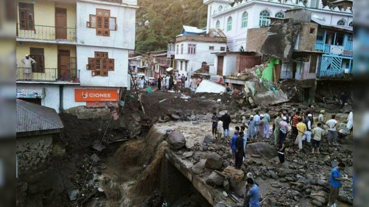 Jammu and Kashmir cloudburst: Flash floods in Thathri kill six, injure ...
