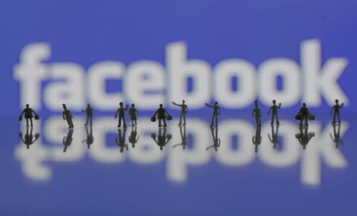 The Economist 'likes' Facebook groups to friend larger US audience