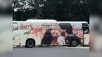 Jab Harry Met Sejal on wheels: Raees debacle behind Shah Rukh Khan's absence from promotional bus tour?
