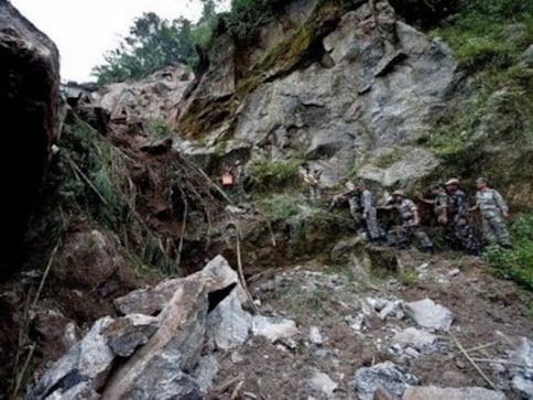 Landslide hits major portion of National Highway 2 in Nagaland's Kohima ...