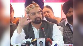 Kashmir unrest: NIA sends notice to Srinagar's Jamia Masjid, Mirwaiz Umar Farooq's trust to probe funding