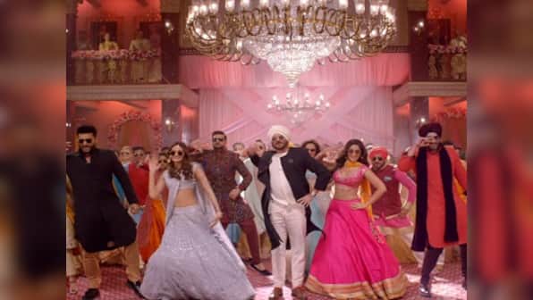 Mubarakan's The Goggle Song: Anil Kapoor is the definition of fun while others fade into background