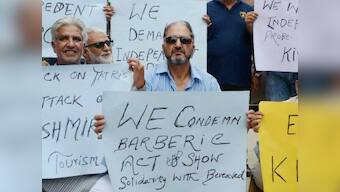 Amarnath Yatra attack: Kashmiris protest in Srinagar; tour agents, hotels to stop work tomorrow