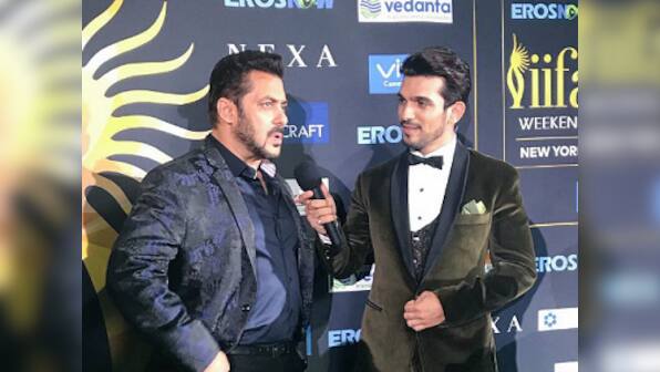 IIFA 2017: Salman Khan croons 'Main Hoon Hero Tera', dances to Judwaa songs with Varun Dhawan