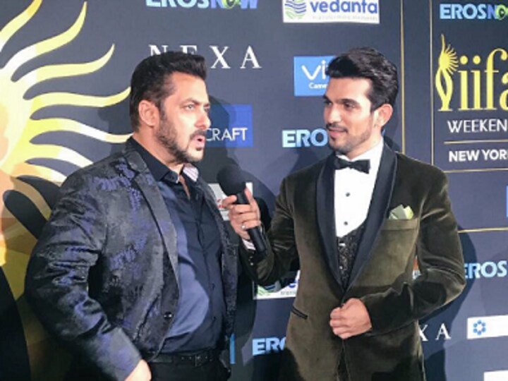 IIFA 2017: Salman Khan croons 'Main Hoon Hero Tera', dances to Judwaa songs with Varun Dhawan