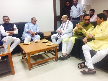 Shankersinh Vaghela's tumultuous relationship with Congress can be a boon for BJP in Gujarat Shankersinh Vaghela's tumultuous relationship with Congress can be a boon for BJP in Gujarat