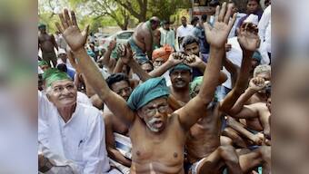 Tamil Nadu farmers beat themselves with chappals to protest MLAs' 'shameless' salary hike