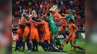 Women's Euro 2017: Netherlands overcome England challenge to face Denmark in final