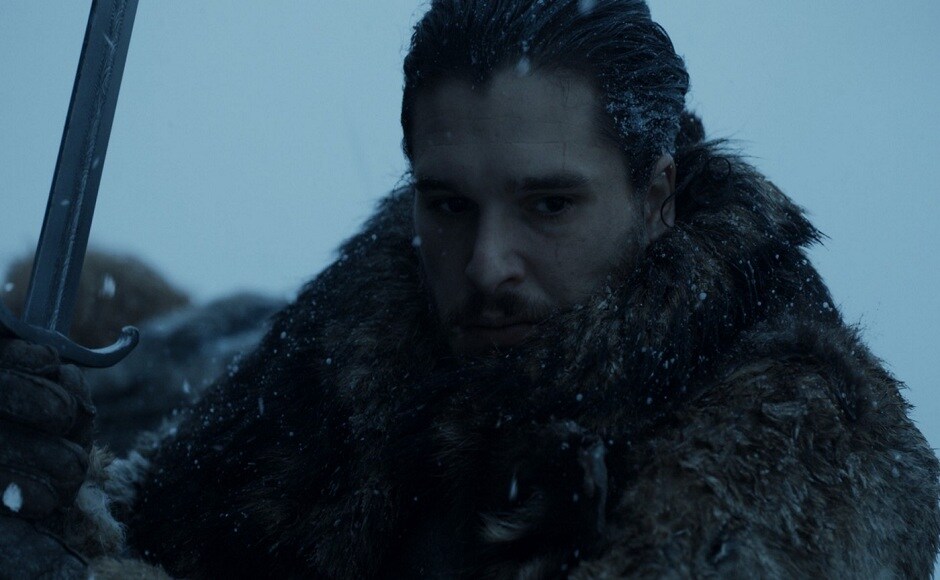 Jon Snow is seen wielding his Valyrian steel sword, Longclaw on the other side of the wall. It is widely anticipated that he along with his other fellow-travellers will encounter the army of the dead and also the Night King. Not to forget, Valyrian steel can kill white-walkers. Image via HBO.