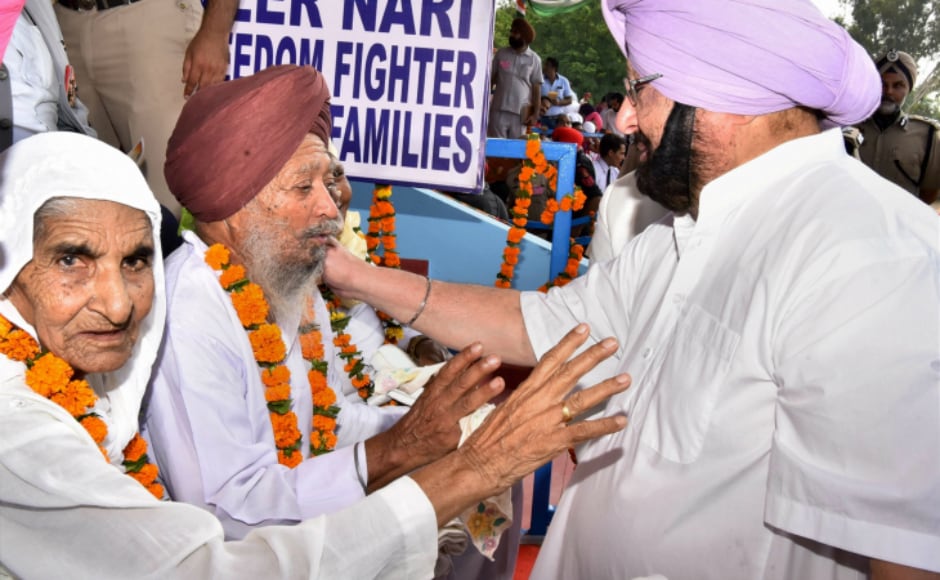 Punjab chief minister Captain Amarinder Singh interacted with the freedom fighters and their families during Independence Day celebrations in Gurdaspur on Tuesday. PTI Punjab chief minister Captain Amarinder Singh interacted with the freedom fighters and their families during Independence Day celebrations in Gurdaspur on Tuesday. PTI