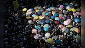 Thousands rally in Hong Kong after pro-democracy 'Umbrella Movement' activists jailed