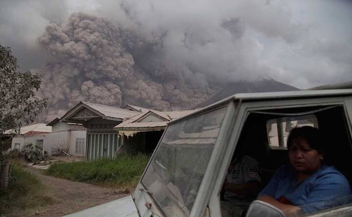 Indonesia volcano: Mount Sinabung erupts ash 4.2 kilometres up; 10 villages directly affected