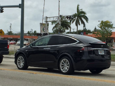 Tesla releases software update to soften acceleration on Model X and S vehicles Tesla releases software update to soften acceleration on Model X and S vehicles