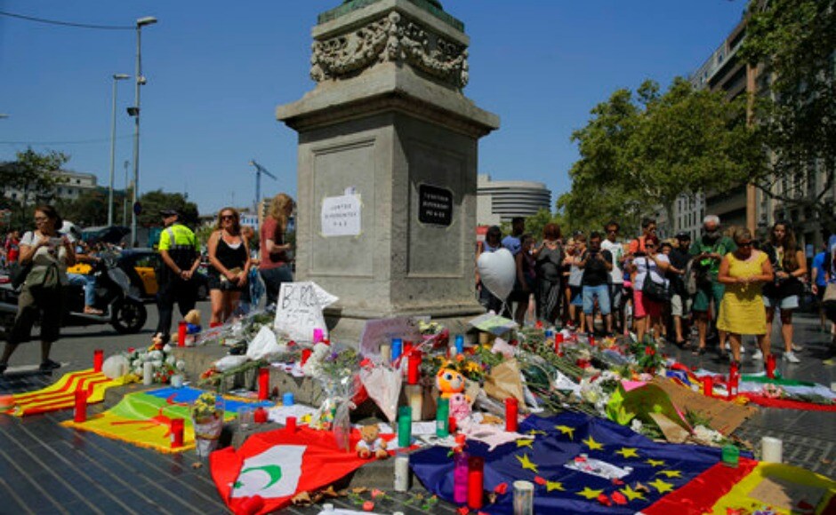 People around the world expressed their condolences. Queen Elizabeth II described the events in Barcelona and Cambrils as 'deeply upsetting'. She sent a message to King Felipe of Spain, saying, People around the world expressed their condolences. Queen Elizabeth II described the events in Barcelona and Cambrils as 'deeply upsetting'. She sent a message to King Felipe of Spain, saying,