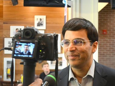 Sinquefield Cup 2017: Viswanathan Anand becomes joint leader after impressive win over Ian Nepomniachtchi Sinquefield Cup 2017: Viswanathan Anand becomes joint leader after impressive win over Ian Nepomniachtchi