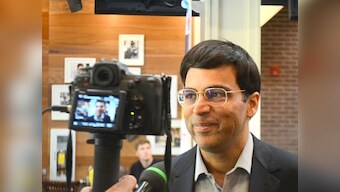 Sinquefield Cup 2017: Viswanathan Anand becomes joint leader after impressive win over Ian Nepomniachtchi