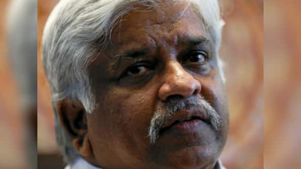 Sri Lanka police arrest former captain Arjuna Ranatunga over fatal shooting amid political crisis