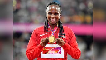 IAAF World Athletics Championships 2017: Kenya's Hellen Obiri wins women's 5000m with burst in final lap