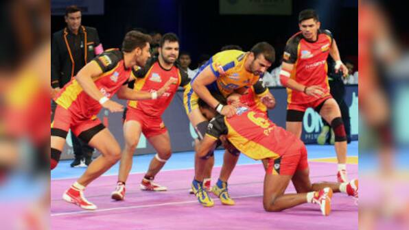 Pro Kabaddi League 2017: Bengaluru Bulls eke out narrow 32-31 win over Tamil Thalaivas