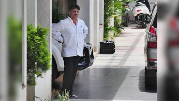 DK Shivakumar says he has nothing to hide, Siddaramaiah calls I-T raids 'political vendetta'