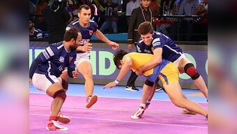 Pro Kabaddi League 2017: Dabang Delhi beat Tamil Thalaivas by one point in thrilling encounter