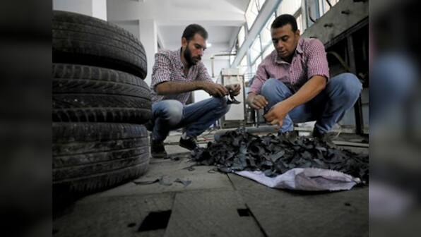 Egyptian engineering students build a machine that produces fuel from used car tyres