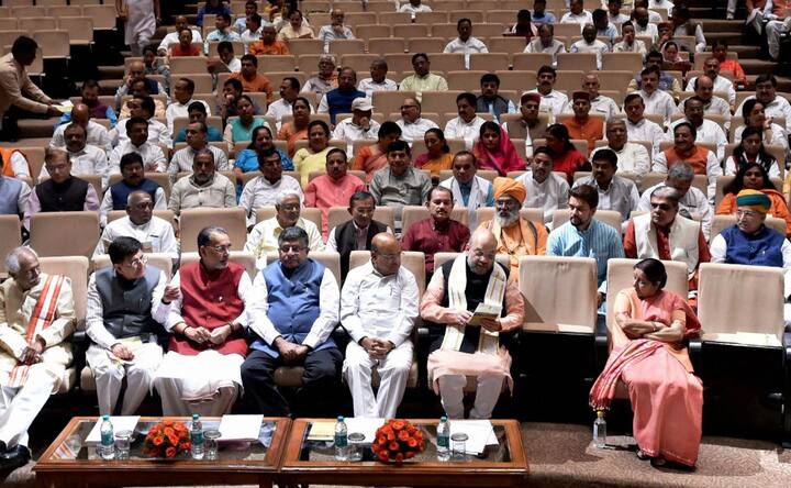 Amit Shah pulls up MPs over absenteeism in Rajya Sabha at BJP Parliamentary party meeting Amit Shah pulls up MPs over absenteeism in Rajya Sabha at BJP Parliamentary party meeting