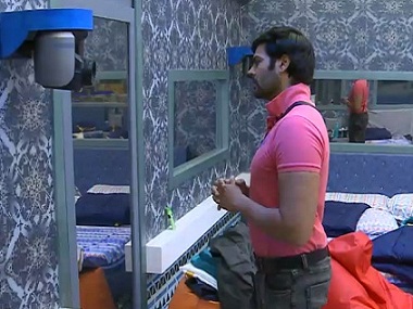 Bigg Boss Tamil Week 7: Restless Vaiyapuri wants to quit; tedious luxury budget task irks inmates Bigg Boss Tamil Week 7: Restless Vaiyapuri wants to quit; tedious luxury budget task irks inmates