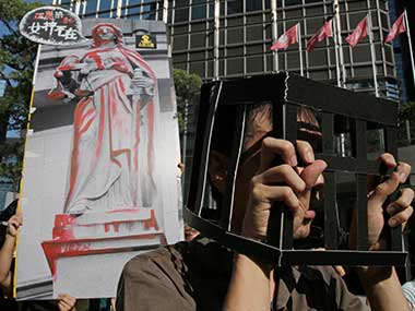 Hong Kong protests: Thousands agitate over extended sentences for 'Umbrella Movement' leaders Hong Kong protests: Thousands agitate over extended sentences for 'Umbrella Movement' leaders